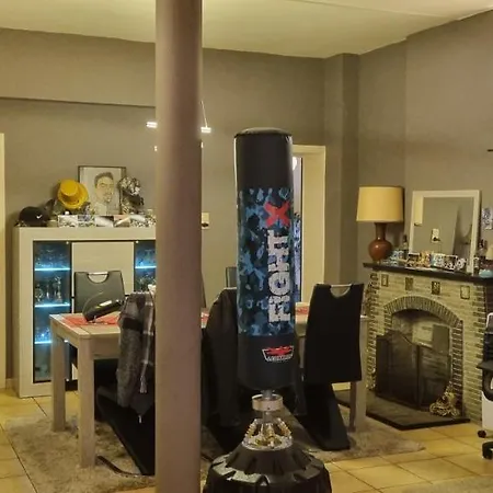 Daire Appartement 90 M2 Centre Wavre 1 Chambre Terasse 22 M2 Cave Full Equipe